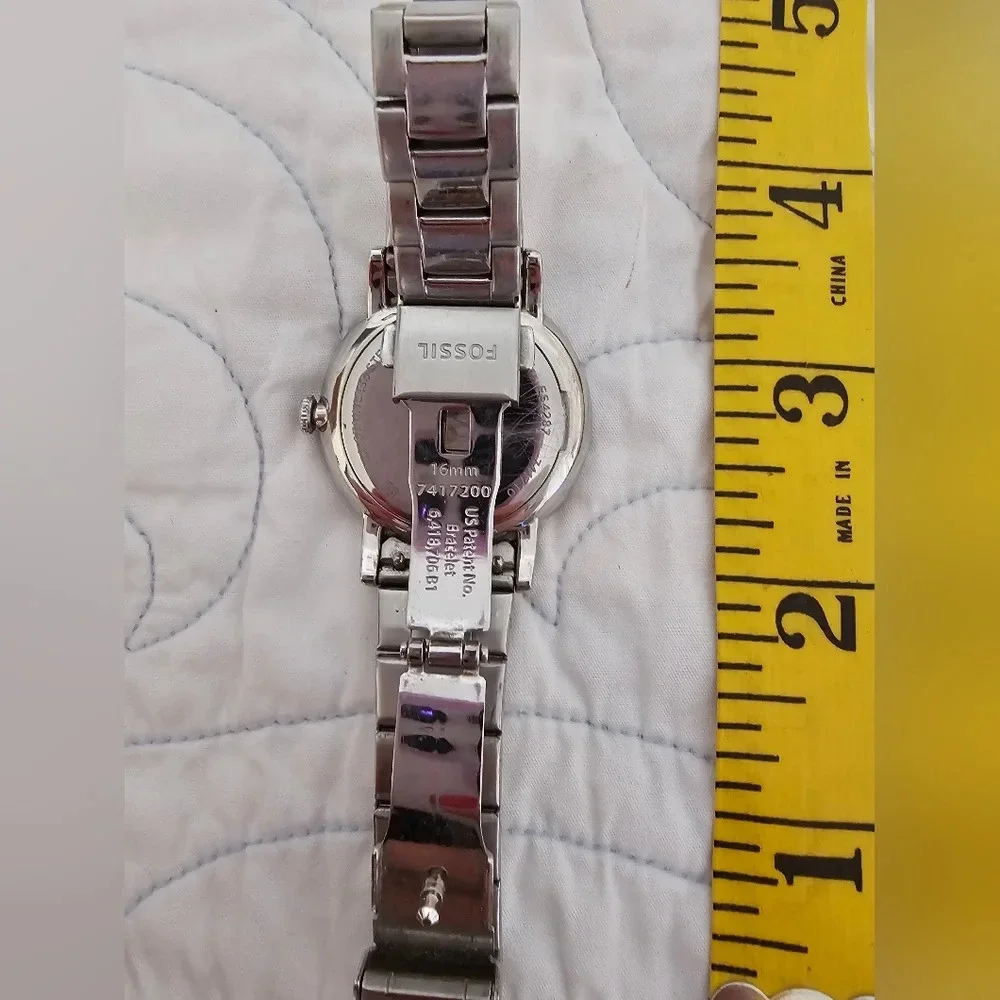 Fossil Neely ES4287 Untested, Dead Battery Ladies Watch - Picture 5 of 7